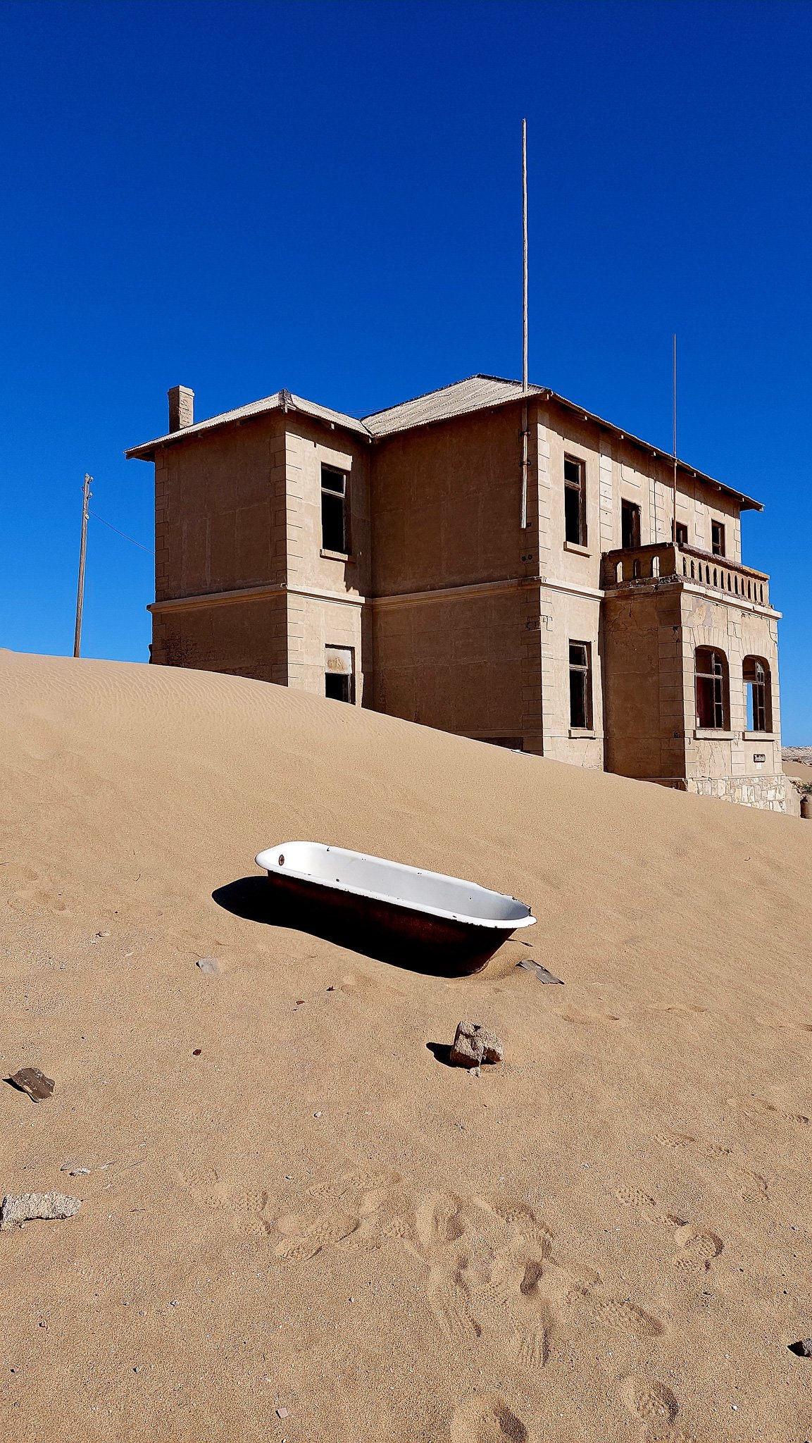 b_namibia23set03.jpg