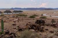 _namibia23set053_small.jpg