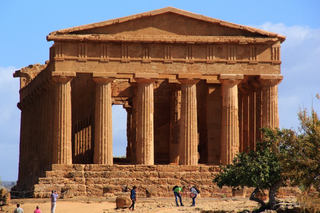 sicily137agrigento.jpg