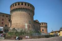 dozza045_small.jpg