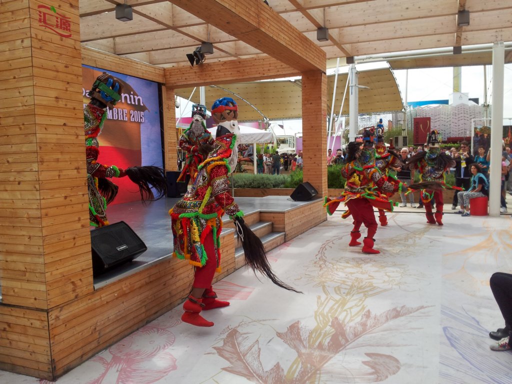 set15expomi65.jpg