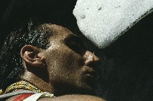 arrampicarsi sulle ferrate = bere dove si pu� (come sta facendo Vito)