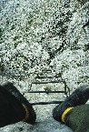 sotto i miei piedi....molta aria (ferrata delle Palete)